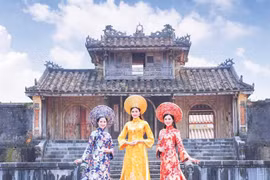 Áo dài - một nét duyên thầm của người con gái xứ Huế