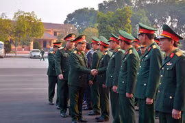 Đại tướng Ngô Xuân Lịch thăm và làm việc tại Bộ tư lệnh Quân khu I