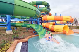 Tháng 4 này, nhất định phải khai hội mùa hè ở Typhoon Water Park, 500 vé “free” đang chờ đón!
