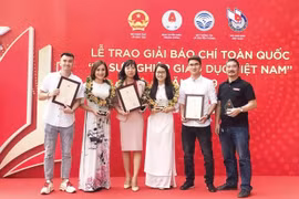 Nhóm phóng viên báo Lao Động & hành trình thâm nhập đường dây gian lận chứng chỉ