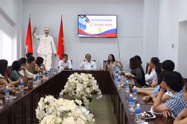 Chia sẻ kinh nghiệm nghề báo, nâng cao nghiệp vụ cho phóng viên