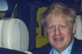 Boris Johnson nhận được sự hậu thuẫn của đối thủ
