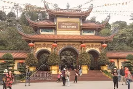 Quảng Ninh: Dừng hoạt động các trang mạng chùa Ba Vàng