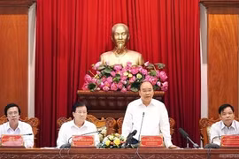 Thủ tướng: Chính phủ sẽ giải quyết đủ vốn để hỗ trợ ĐBSCL chống sạt lở đất