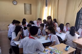 Áp lực thi vào lớp 10 vẫn không thuyên giảm so với năm trước