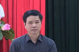 Vì sao Bí thư huyện Phúc Thọ bị cách tất cả chức vụ trong Đảng?