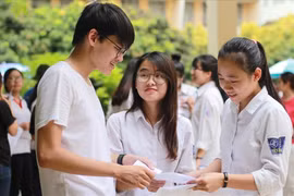 204 bài thi bài thi trắc nghiệm thay đổi kết quả sau chấm phúc khảo