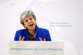 Thủ tướng Anh Theresa May tiếp tục nhượng bộ trong thoả thuận Brexit