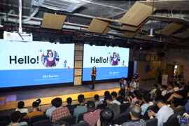 Google Assistant như một đứa trẻ, đang học hỏi và hoàn thiện...