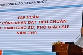 Tiến hành kiểm tra việc xét công nhận chức danh giáo sư, phó giáo sư