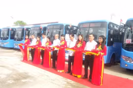 Tiền Giang: Lần đầu đưa xe buýt máy lạnh phục vụ người dân