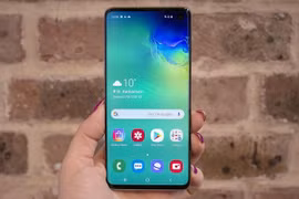 Ứng dụng bảo mật McAfee được tích hợp sẵn trên Galaxy S10 và S10+