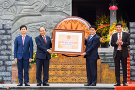 Khai hội gò Đống Đa và đón bằng Di tích Quốc gia đặc biệt