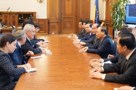 Thủ tướng hội kiến Tổng thống, Chủ tịch Thượng viện Romania