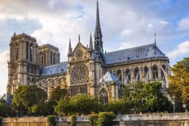 Nhà thờ Đức Bà Paris- Huyền tích trăm năm!