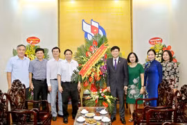 Đồng chí Phạm Minh Chính chúc mừng Hội Nhà báo Việt Nam nhân ngày 21/6