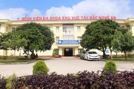 Nghệ An: Bé gái song sinh tử vong bất thường sau khi tiêm vắc xin viêm gan B