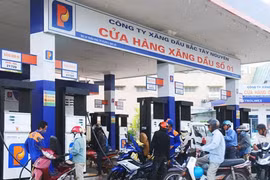 Giá xăng dầu giảm, xăng E5 RON92 giảm 310 đồng/lit
