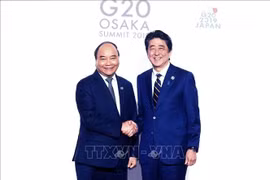 Thủ tướng tham dự phiên thảo luận trong khuôn khổ Hội nghị Thượng đỉnh G20