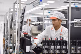VinSmart hợp tác với Fujitsu và Qualcomm để phát triển điện thoại thông minh 5G