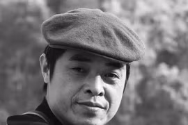 Đưa nhau đi tìm “miền Sáng”