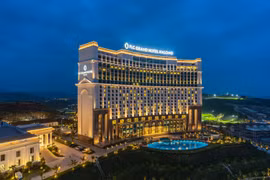 Cận cảnh phòng Tổng thống rộng 1.000 m2 tại khu quần thể có tầm nhìn đẹp nhất Hạ Long