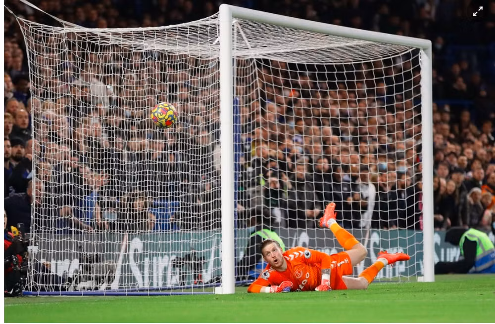 chelsea hut hoi trong cuoc dua ngoi vo dich premier league hinh 9