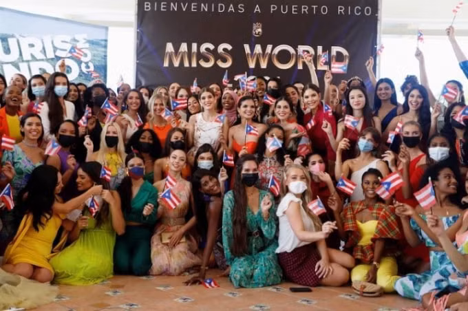 chung ket miss world 2021 bi hoan do thi ha tiet lo tiep xuc gan voi f0 hinh 1