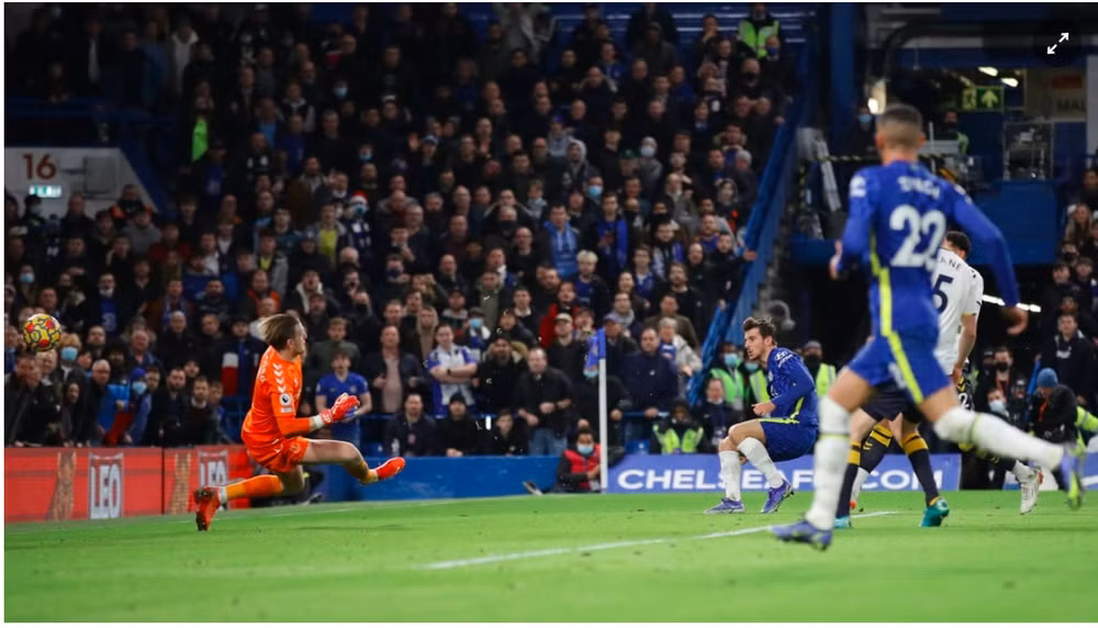 chelsea hut hoi trong cuoc dua ngoi vo dich premier league hinh 6