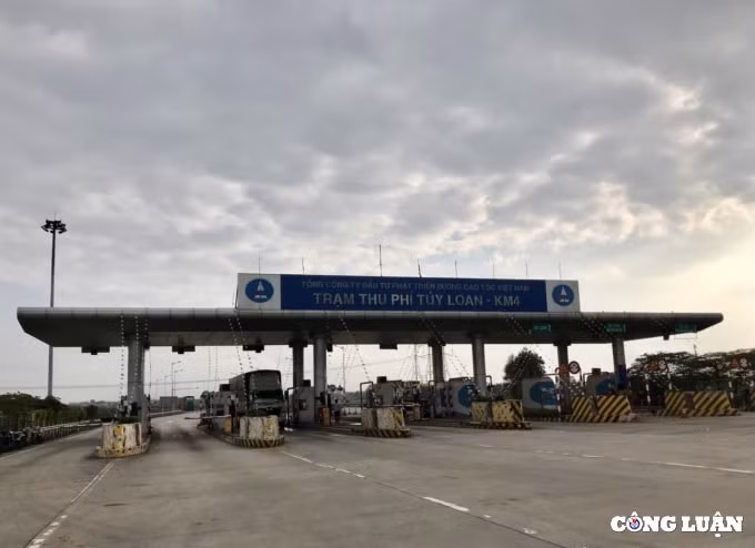 cao toc da nang quang ngai ra sao khi hang loat lanh dao vec hau toa hinh 1