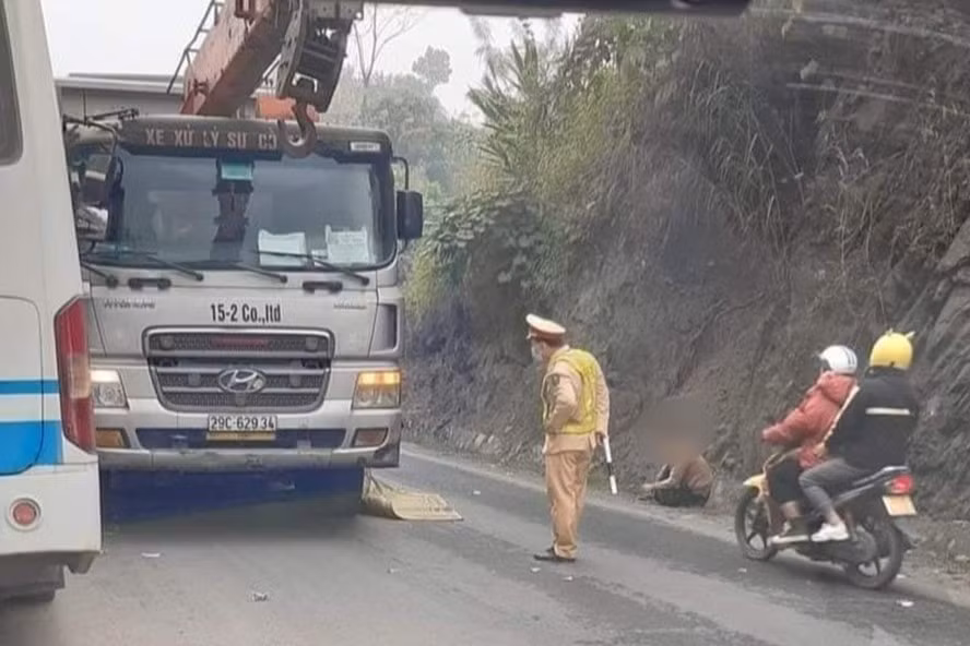 tai nan tren quoc lo 6 co gai 19 tuoi tu vong tai cho hinh 1