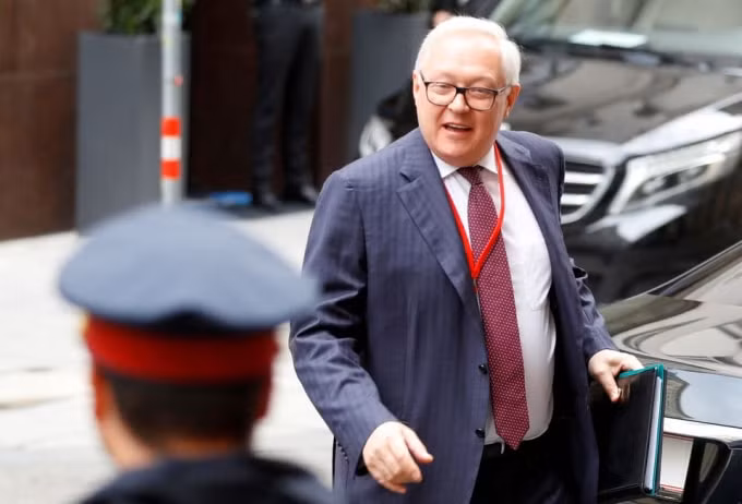 nga yeu cau nato rut lui khoi dong au va dung ngoai ukraine hinh 1