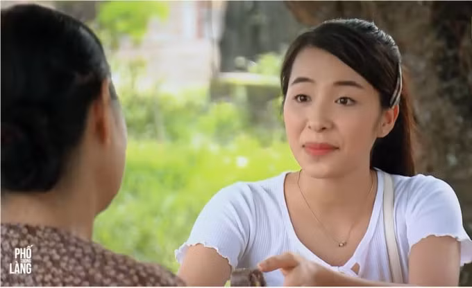 pho trong lang tap 25 ong trung bi ap giai len cong an huyen hinh 1