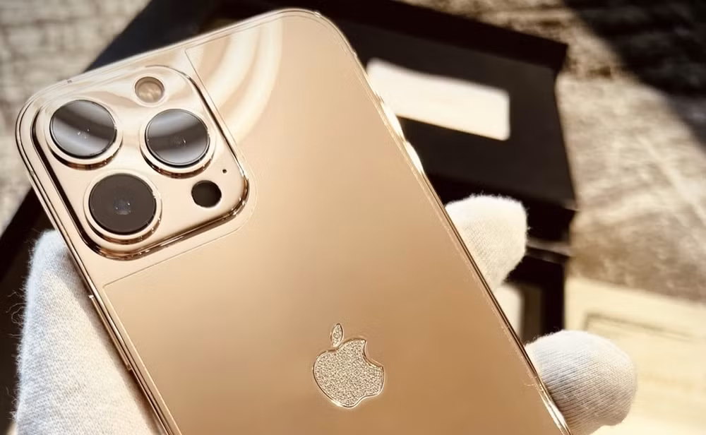 chiem nguong iphone 13 pro max ban ma vang dinh kim cuong tai viet nam co gia 150 trieu dong hinh 1