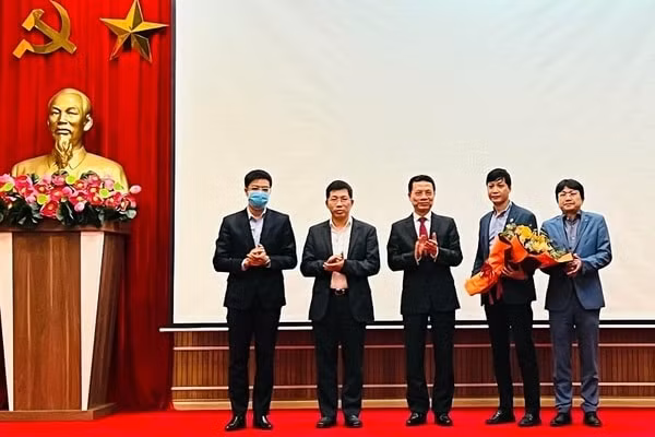 bao ve ban quyen noi dung phat thanh truyen hinh thong tin dien tu co quan bao chi hinh 1