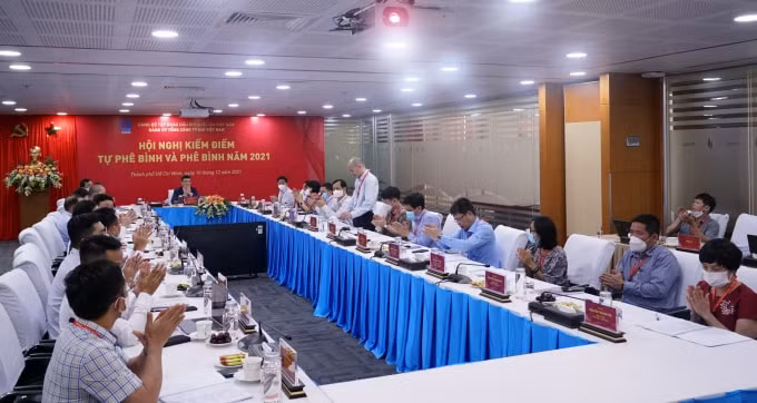 dang uy pv gas to chuc hoi nghi kiem diem tu phe binh va phe binh nam 2021 hinh 1