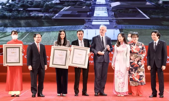 tt group xuat sac gianh giai dac biet tai giai thuong quy hoach do thi quoc gia hinh 1
