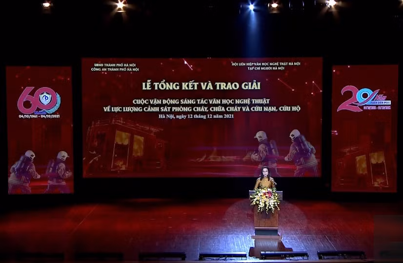 co vu khich le nguoi chien si luon vung vang y chi dung cam vi binh yen cuoc song hinh 1
