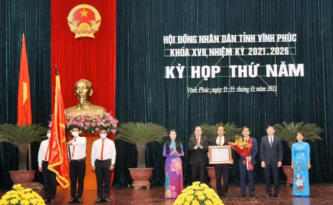 het suc coi trong cong tac van hoa va cong tac xay dung dang hinh 2
