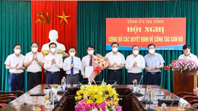 ky 3 thuc hien tot van de luan chuyen can bo hinh 1