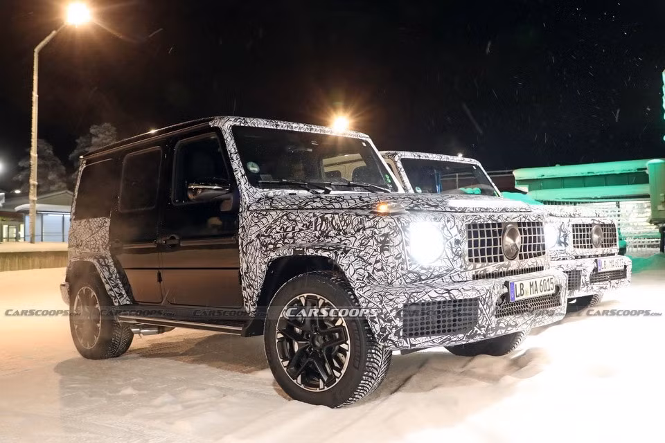 mercedes amg g63 moi bi bat gap khi dang chay thu nghiem tren duong hinh 1