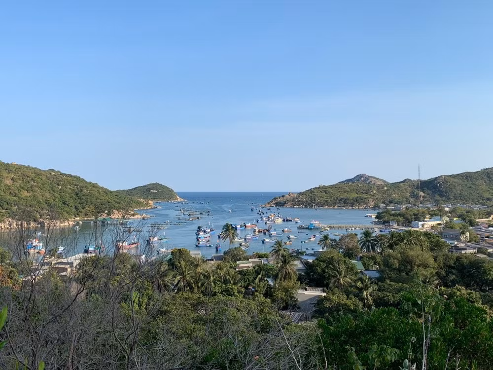 Ấn tượng vẻ đẹp hoang sơ của Vịnh Vĩnh Hy