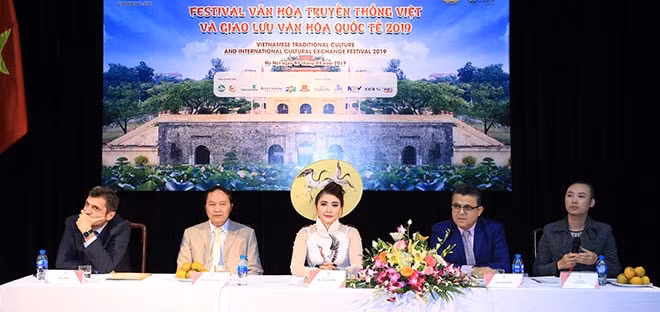 Họp báo về chương trình Festival Văn hóa truyền thống Việt và Giao lưu văn hóa quốc tế 2019 Ảnh: T.L