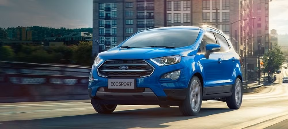 1. Ford EcoSport:&nbsp;Ra mắt năm 2014, Ford EcoSport sở hữu thiết kế thể thao được nhiều sự quan tâm và độc chiếm thị trường từ năm 2014-2017.&nbsp;Tuy nhiên, từ năm 2018 Hyundai Kona cùng hàng loạt xe gầm cao khác có không gian rộng rãi và giá cả mềm như Kia Sonet, Toyota Raize, MG ZS khiến thương hiệu Mỹ không còn đủ sức cạnh tranh.