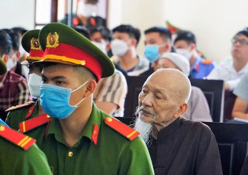 Bị cáo Lê Tùng Vân tại phiên tòa. Ảnh: MT