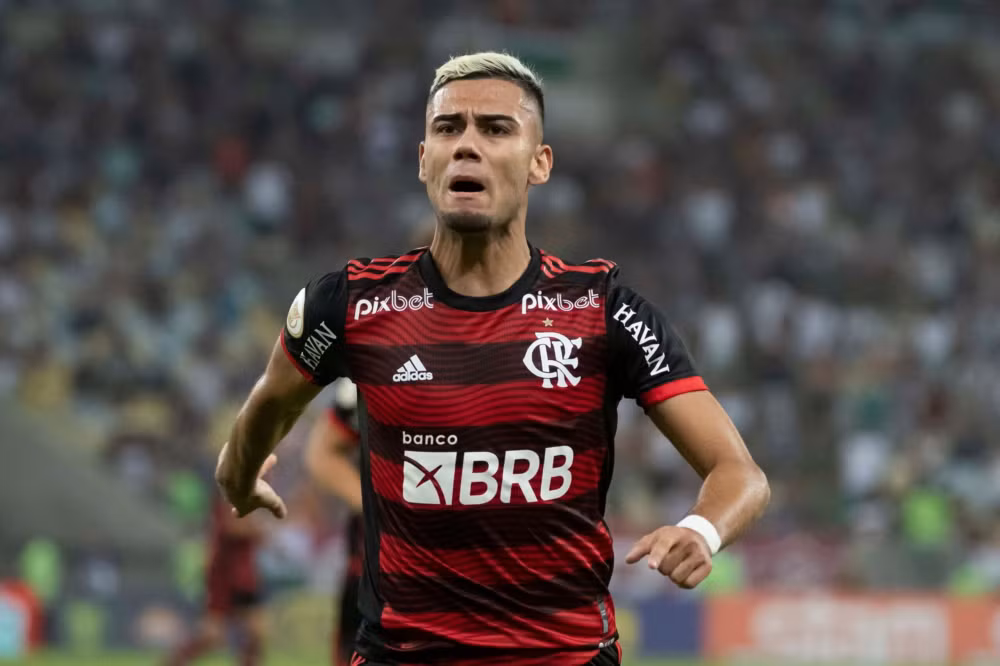 Man United muốn bán đứt Pereira càng nhanh càng tốt. Ảnh: Goal