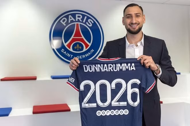 Donnarumma chính thức trở thành cầu thủ PSG.