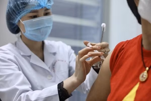 Tính đến 6h ngày 16/7, Việt Nam có tổng cộng 40.296 ca ghi nhận trong nước và 1.992 ca nhập cảnh