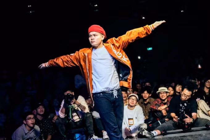 Nguyễn Vũ Minh Tuấn sẽ là đại diễn người Việt tại Street Dance of China mùa 4.