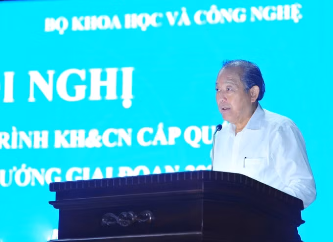 Phó Thủ tướng Thường trực Chính phủ Trương Hòa Bình phát biểu tại Hội nghị.